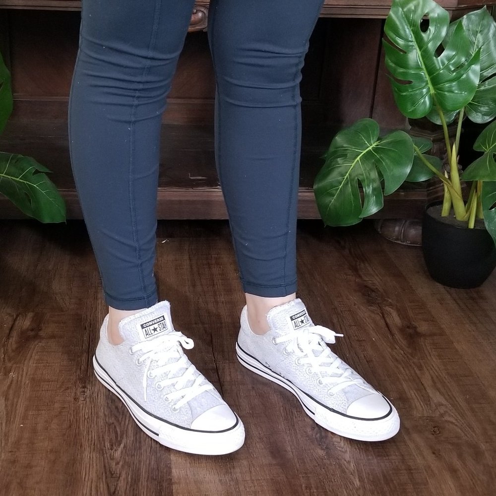 Converse All Star sneakers size 9